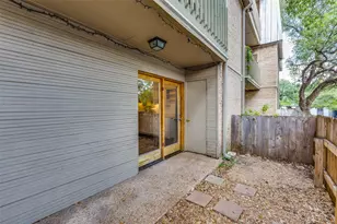 620 S 1st St, Austin, TX 78704 - Photo 11