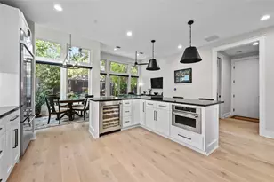 2326 Santa Rosa St, Austin, TX 78702 - Photo 5