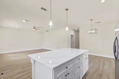 109 Clear Spring Street, Bastrop, TX 78602 - Photo 7
