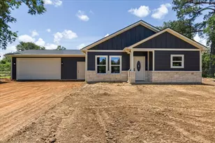 109 Clear Spring St, Bastrop, TX 78602 - Photo 1