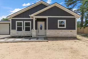 109 Clear Spring St, Bastrop, TX 78602 - Photo 3