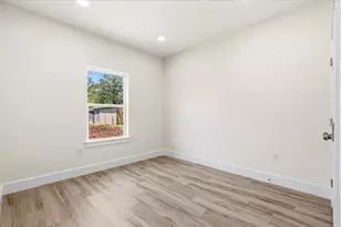 109 Clear Spring St, Bastrop, TX 78602 - Photo 17