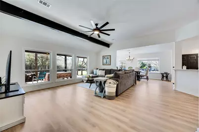 137 W Oak Drive, Cedar Creek, TX 78612 - Photo 9