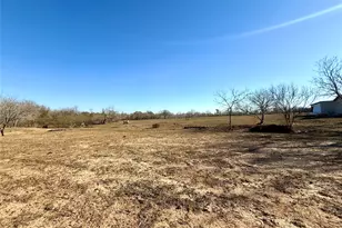 685 Fox Ln, Lockhart, TX 78644 - Photo 31