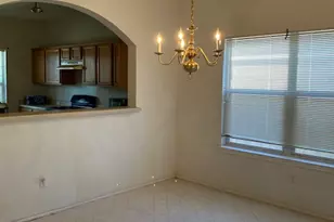 810 N Creek Blvd, Leander, TX 78641 - Photo 3