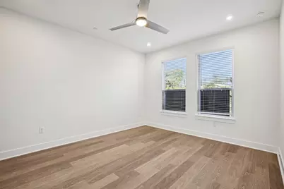 200 W 56th Street #2103, Austin, TX 78751 - Photo 17