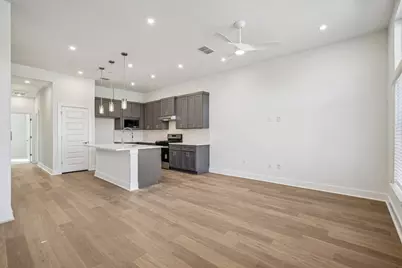 200 W 56th Street #2103, Austin, TX 78751 - Photo 9