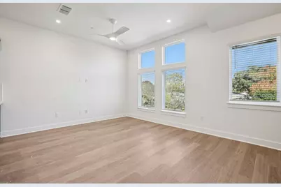 200 W 56th Street #2103, Austin, TX 78751 - Photo 5