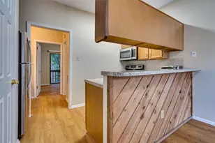 2210 Pearl St, Austin, TX 78705 - Photo 9