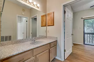 2210 Pearl St, Austin, TX 78705 - Photo 15