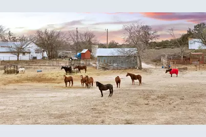 1274 County Road 2806, Lampasas, TX 76550 - Photo 33