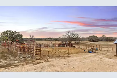1274 County Road 2806, Lampasas, TX 76550 - Photo 37