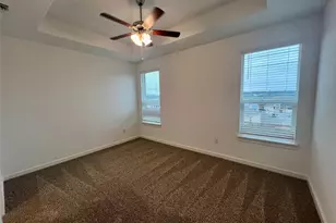 400 Barton Run Dr, Georgetown, TX 78628 - Photo 7