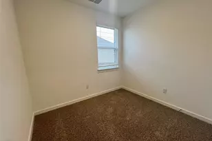 400 Barton Run Dr, Georgetown, TX 78628 - Photo 13
