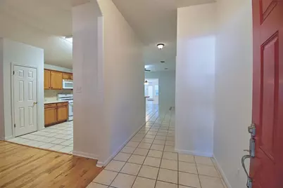 120 Greenside Lane, Georgetown, TX 78633 - Photo 3