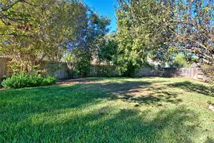 120 Greenside Ln, Georgetown, TX 78633 - Photo 25