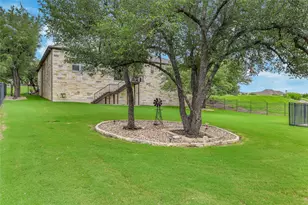 328 Ringtail Stream Dr, Austin, TX 78738 - Photo 35