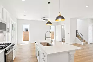 106 W Fawnridge Dr, Austin, TX 78753 - Photo 25