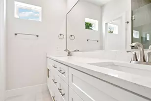106 W Fawnridge Dr, Austin, TX 78753 - Photo 15