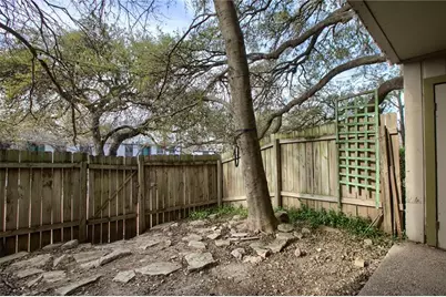 620 S 1st Street #107, Austin, TX 78704 - Photo 15