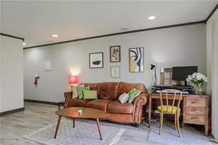 620 S 1st St, Austin, TX 78704 - Photo 5