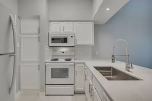 2901 San Jacinto Blvd, Austin, TX 78705 - Photo 7