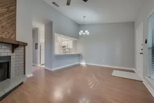 2901 San Jacinto Blvd, Austin, TX 78705 - Photo 3