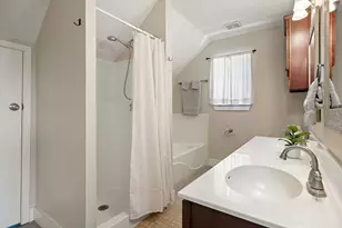 1011 E 38th 1/2 St, Austin, TX 78751 - Photo 27