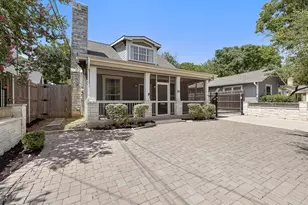 1011 E 38th 1/2 St, Austin, TX 78751 - Photo 3