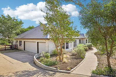 404 Saddlehorn Drive, Dripping Springs, TX 78620 - Photo 19