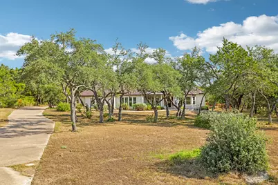 404 Saddlehorn Drive, Dripping Springs, TX 78620 - Photo 23