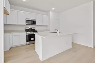 205 Hornet St, Elgin, TX 78621 - Photo 7