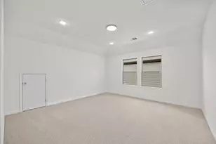 205 Hornet St, Elgin, TX 78621 - Photo 15