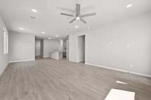 205 Hornet St, Elgin, TX 78621 - Photo 11