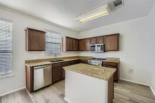 104 Mossy Rock Cove, Hutto, TX 78634 - Photo 13