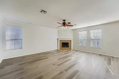 104 Mossy Rock Cove, Hutto, TX 78634 - Photo 7