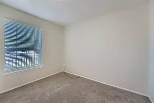 104 Mossy Rock Cove, Hutto, TX 78634 - Photo 11