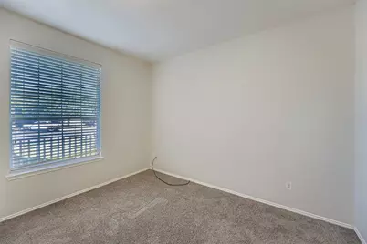 104 Mossy Rock Cove, Hutto, TX 78634 - Photo 11