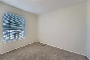 104 Mossy Rock Cove, Hutto, TX 78634 - Photo 11