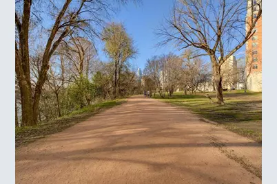 40 N Interstate 35 S #8C4, Austin, TX 78701 - Photo 21