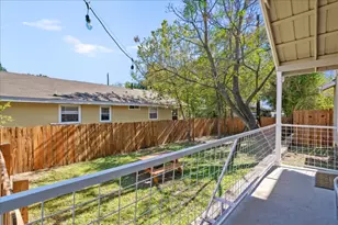 3107 E 13th St, Austin, TX 78702 - Photo 5