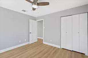 3107 E 13th St, Austin, TX 78702 - Photo 13