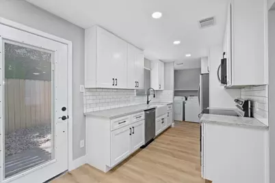 3107 E 13th Street #A, Austin, TX 78702 - Photo 9