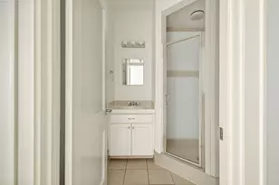 515 E 49th St, Austin, TX 78751 - Photo 27