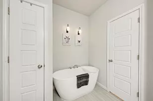 125 Wagon Spoke Wy, Liberty Hill, TX 78642 - Photo 13