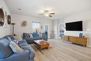 14000 Heartland Dr, Manor, TX 78653 - Photo 11