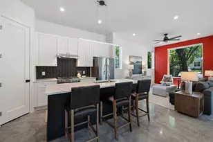 1800 Singleton Ave, Austin, TX 78702 - Photo 11