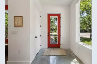 1800 Singleton Avenue, Austin, TX 78702 - Photo 5