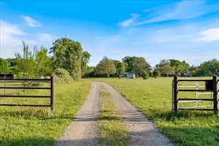 1218 Lovers Ln, Bastrop, TX 78602 - Photo 5