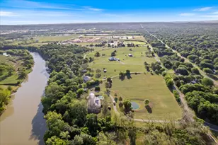 1218 Lovers Ln, Bastrop, TX 78602 - Photo 13